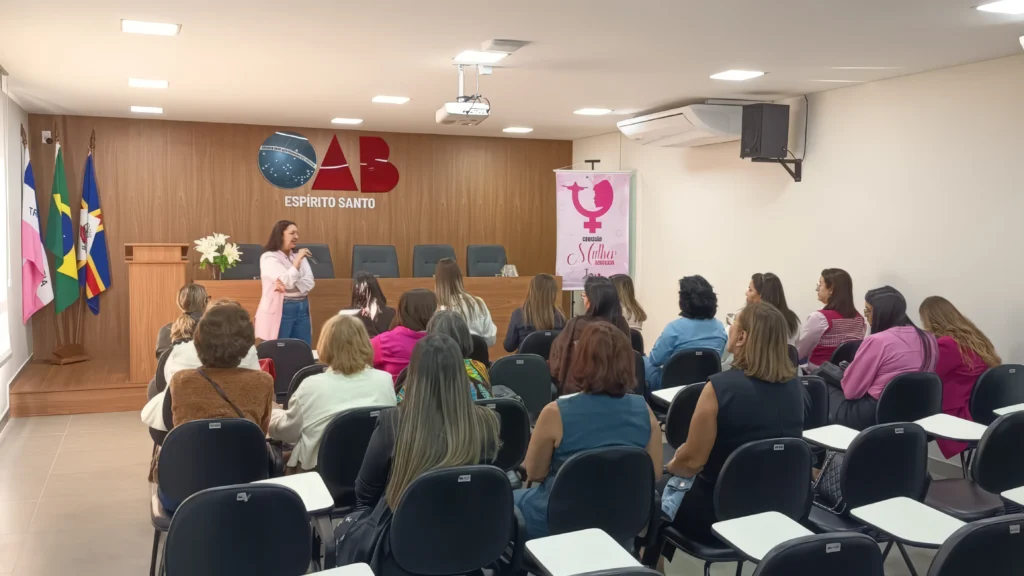 Evento da Comissão da Mulher Advogada Outubro Rosa foto 00 (2)-face-upscale-3.8x