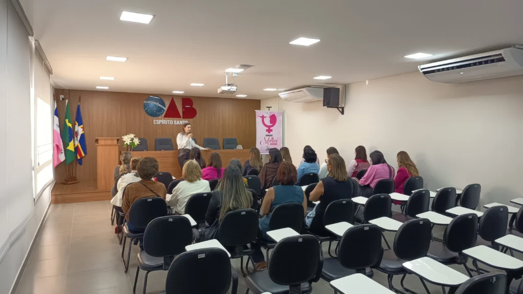 Evento da Comissão da Mulher Advogada Outubro Rosa foto 00 (8)-face-upscale-2.9x